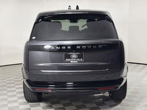 New 2026 Land Rover Range Rover SE image 4