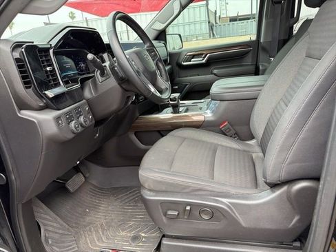 Used 2024 Chevrolet Silverado 1500 LT Trail Boss w/ Convenience Package II image 25