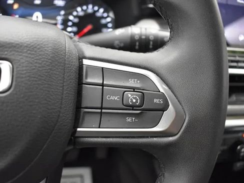 Used 2024 Jeep Compass Latitude AWD/4WD image 23