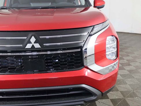 New 2026 Mitsubishi Outlander ES FWD image 13