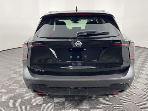 New 2026 Nissan Kicks SV image 9