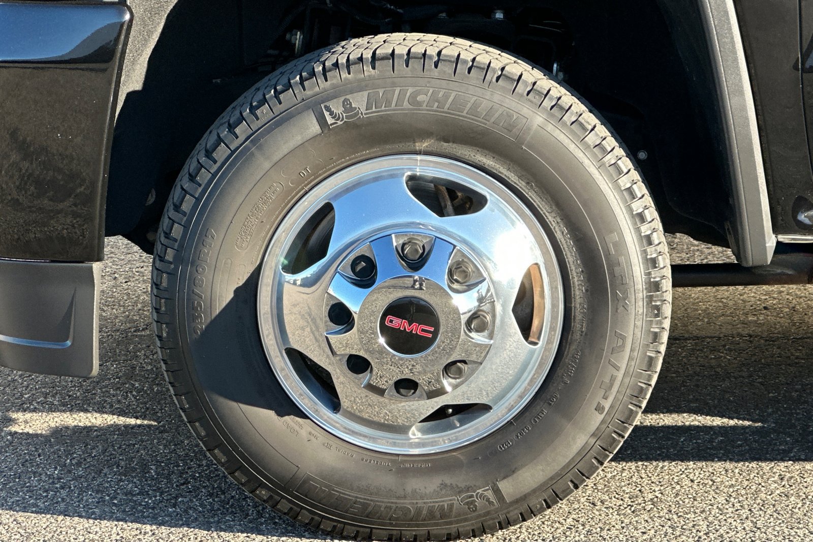 Certified 2016 GMC Sierra 3500 Denali w/ Duramax Plus Package RWD image 35