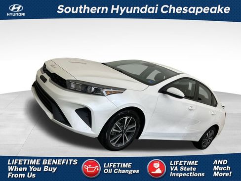 Used 2024 Kia Forte LXS FWD image 1