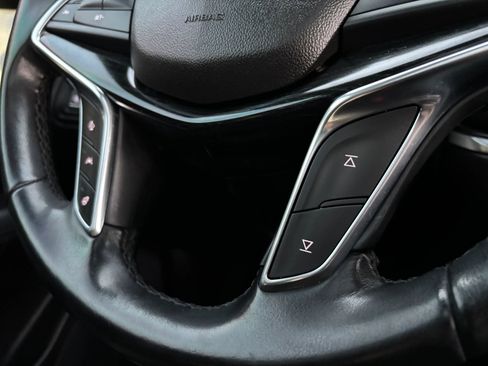 Used 2020 Cadillac XT5 Premium Luxury image 25