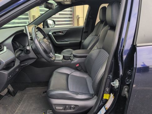 Used 2020 Toyota RAV4 XSE w/ All Weather Liner Package image 9