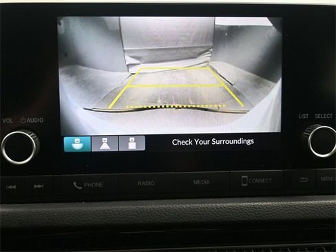 Used 2023 Honda Civic Sport image 19