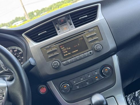 Used 2014 Nissan Sentra SR w/ SR Driver Package image 22