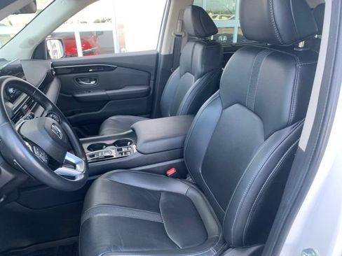Used 2024 Honda Pilot EX-L image 9