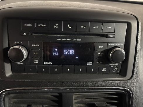 Used 2015 Dodge Grand Caravan SXT w/ Blacktop Package image 28