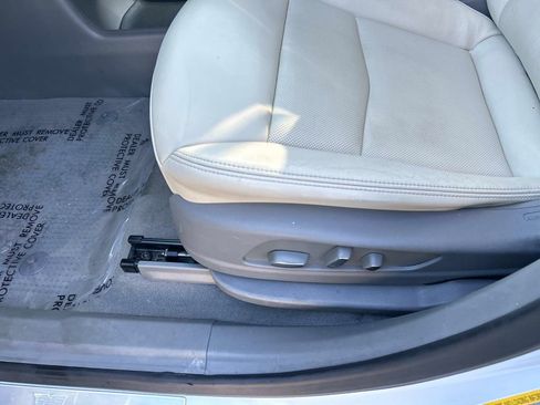 Used 2024 Cadillac XT6 Premium Luxury image 25