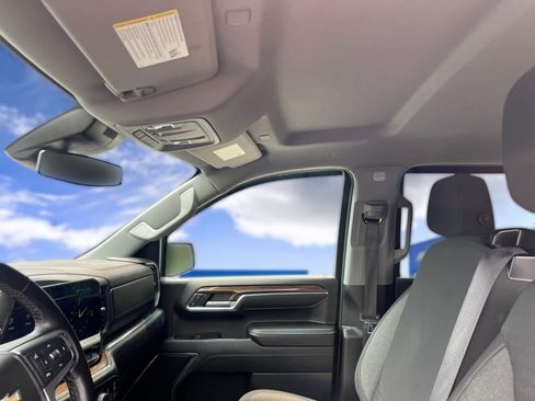 Certified 2023 Chevrolet Silverado 1500 LT AWD/4WD image 12