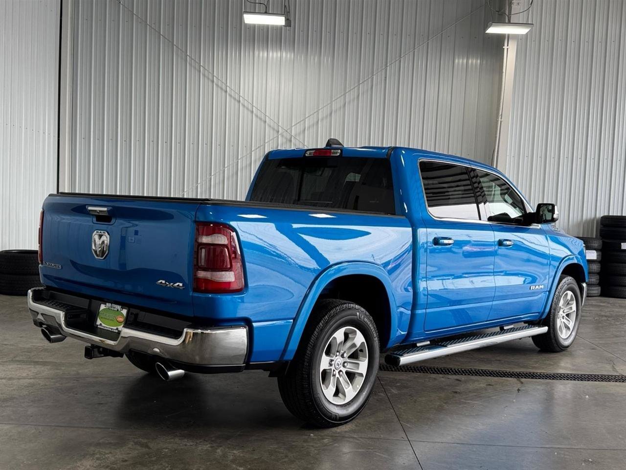Used 2021 RAM 1500 Laramie AWD/4WD image 3