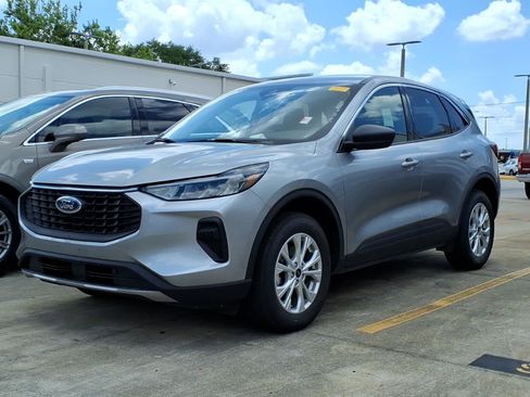 Used 2024 Ford Escape Active AWD/4WD image 1