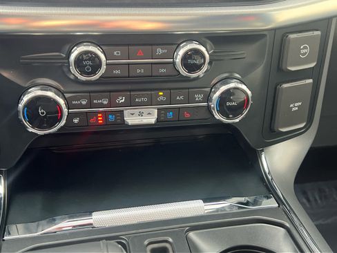 New 2025 Ford F150 Lariat w/ Equipment Group 501A Mid image 38