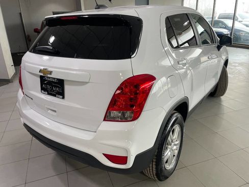 Used 2019 Chevrolet Trax LS w/ Tint and Cruise Package image 9