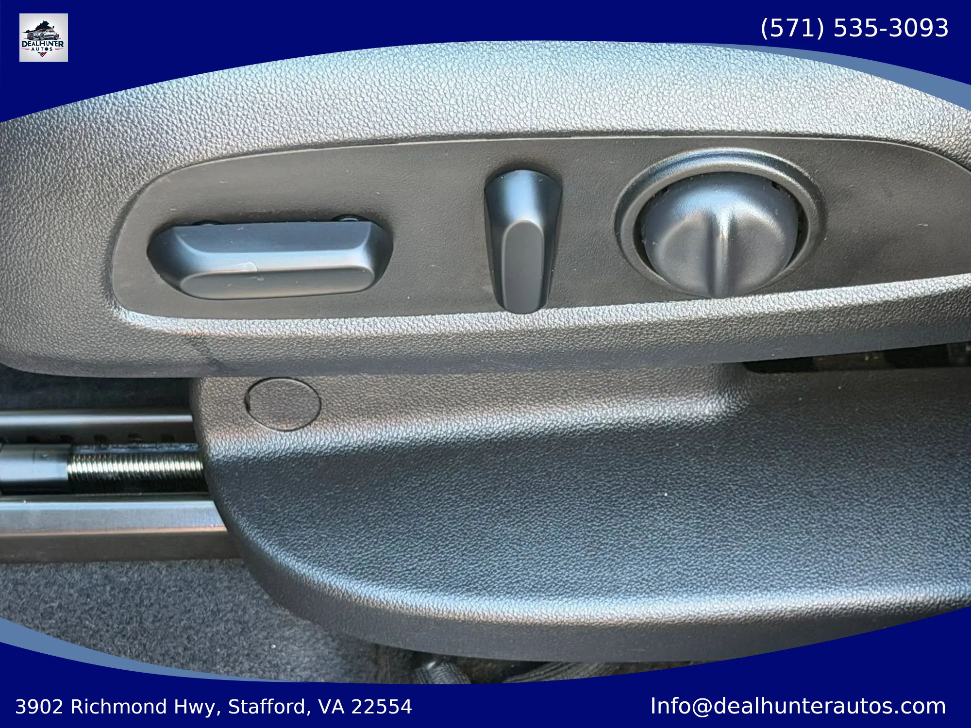 Used 2020 Chevrolet Equinox LT FWD image 22