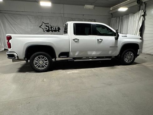 Used 2023 Chevrolet Silverado 2500 High Country w/ Safety Package II AWD/4WD image 8
