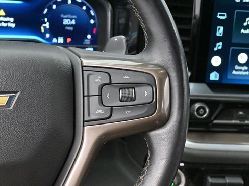 Used 2022 Chevrolet Silverado 1500 High Country w/ High Country Premium Package AWD/4WD image 17