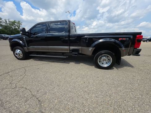 Used 2023 Ford F450 King Ranch w/ FX4 Off-Road Package AWD/4WD image 15