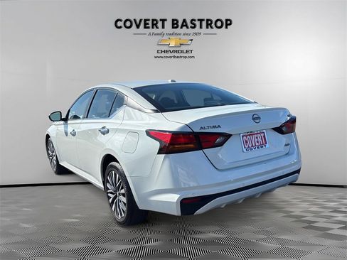 Used 2023 Nissan Altima 2.5 SV image 5