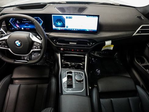 Used 2025 BMW 330i Sedan RWD image 13