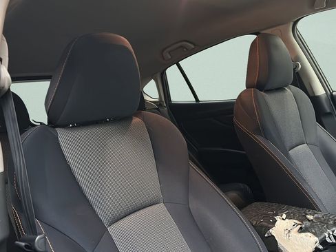 Used 2018 Subaru Crosstrek 2.0i Premium AWD/4WD image 18