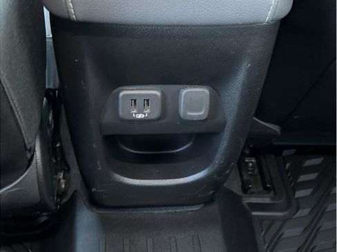 Used 2020 Chevrolet Colorado Z71 image 10