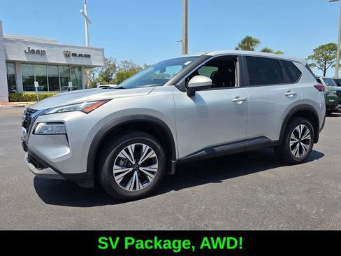Used 2023 Nissan Rogue SV AWD/4WD image 3
