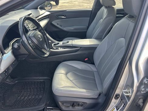 Certified 2019 Toyota Avalon XLE image 12