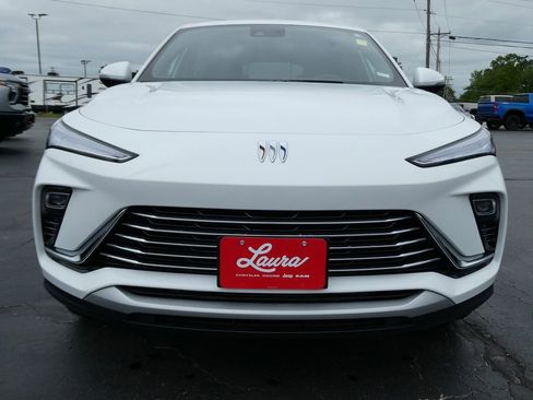 Used 2025 Buick Envista Preferred FWD image 10