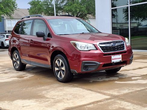 Used 2017 Subaru Forester 2.5i w/ Alloy Wheel Package AWD/4WD image 2