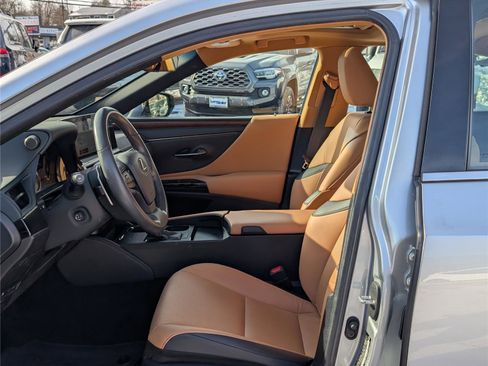 Used 2023 Lexus ES 350 w/ Premium Package image 15