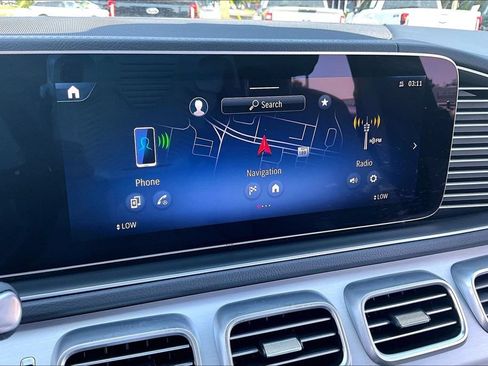Used 2025 Mercedes-Benz GLS 450 4MATIC image 24
