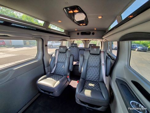 Used 2023 Ford Transit 150 Low Roof AWD image 9