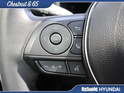 Used 2024 Toyota Corolla Cross XLE w/ Convenience Package AWD/4WD image 28
