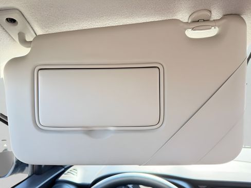 Certified 2025 Nissan Kicks Play S FWD image 25