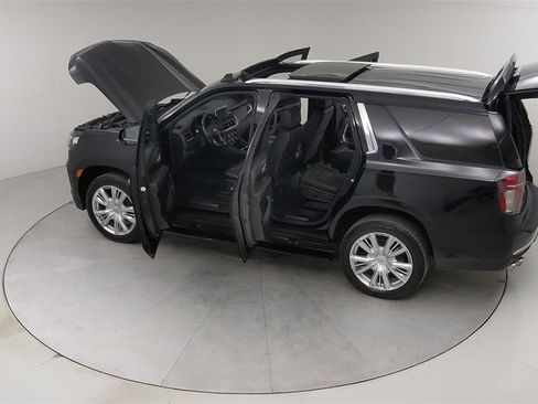 Used 2021 Chevrolet Tahoe High Country w/ Premium Package image 54