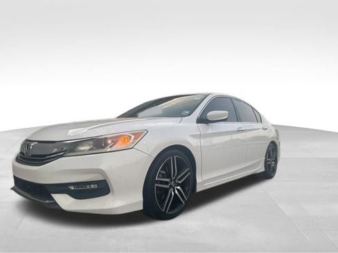 Used 2016 Honda Accord Sport image 8