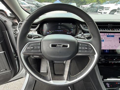Used 2023 Jeep Grand Cherokee 4WD 4xe image 26