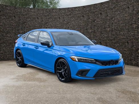 Used 2024 Honda Civic Sport image 2