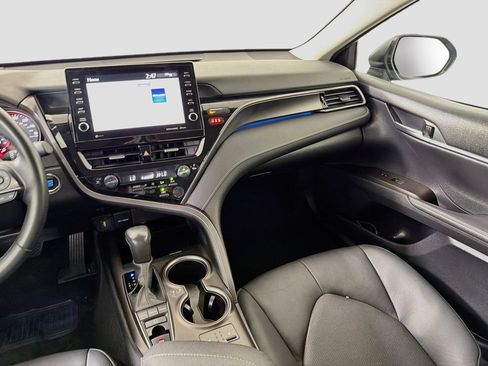 Used 2024 Toyota Camry XSE FWD image 25