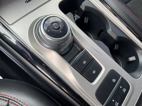 Used 2022 Ford Explorer ST-Line RWD image 24