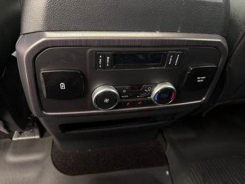 Used 2023 Ford Expedition Platinum image 29