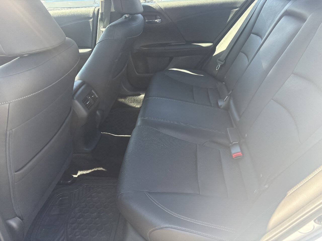 Used 2015 Honda Accord EX-L image 14