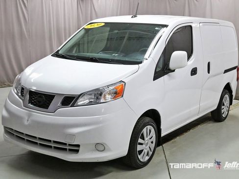 Used 2020 Nissan NV200 SV image 15