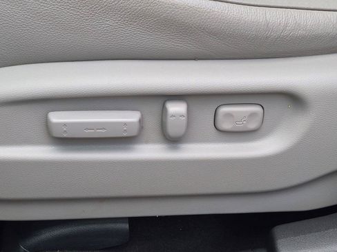 Used 2017 Honda Pilot EX-L image 12