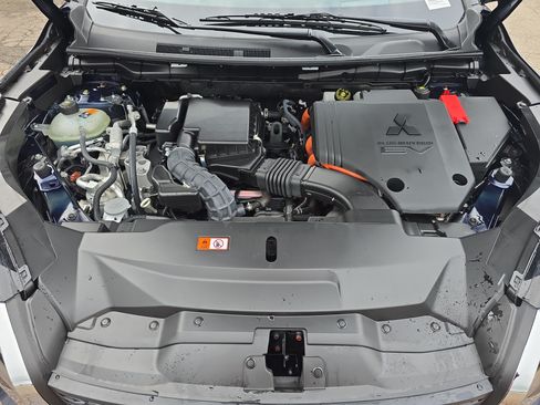 Used 2024 Mitsubishi Outlander SEL AWD/4WD image 30