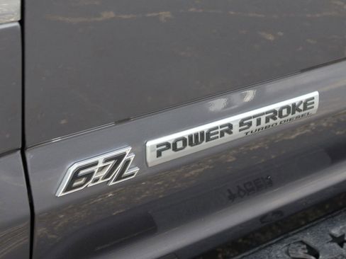 Used 2022 Ford F350 Lariat w/ Lariat Ultimate Package AWD/4WD image 6