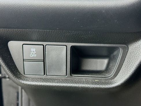 Certified 2023 Honda HR-V LX image 10