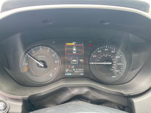 Used 2021 Subaru Crosstrek 2.0i Premium AWD/4WD image 18